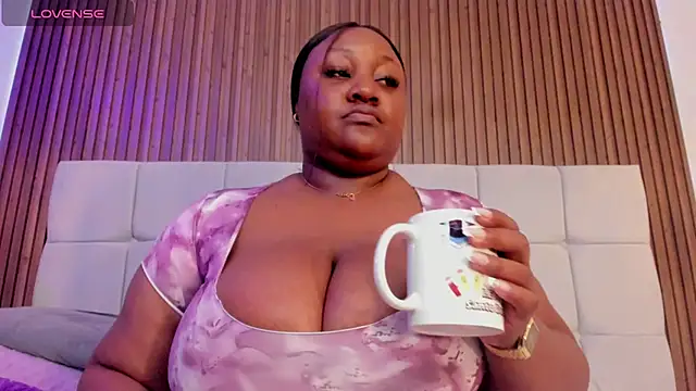 Saravy Blandon online show from 12.18.25