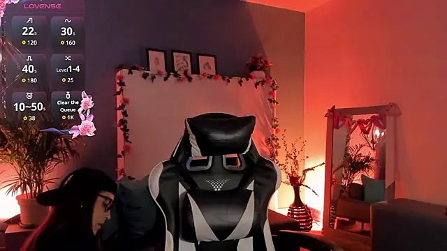 Snapshot of Megan_inked chatting on 03.04.26 Megan inked online show from 03.04.26