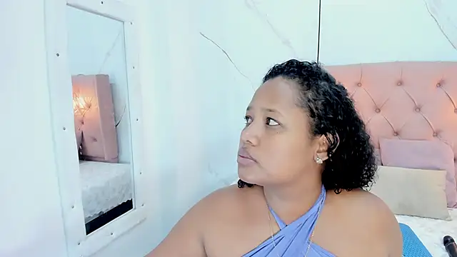 Snapshot of Belle_Brunette chatting on 01.31.25 Belle Brunette online show from 01.31.25