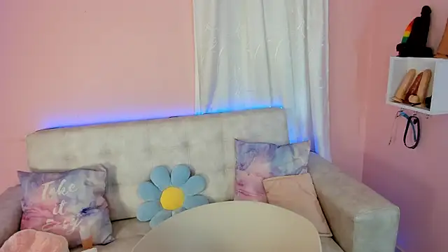 tinysara online show from 12.18.24