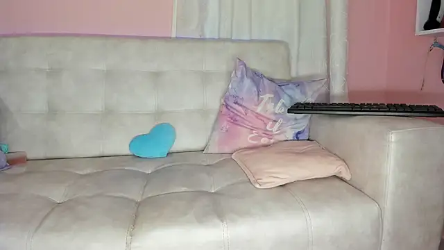 tinysara online show from 01.20.25