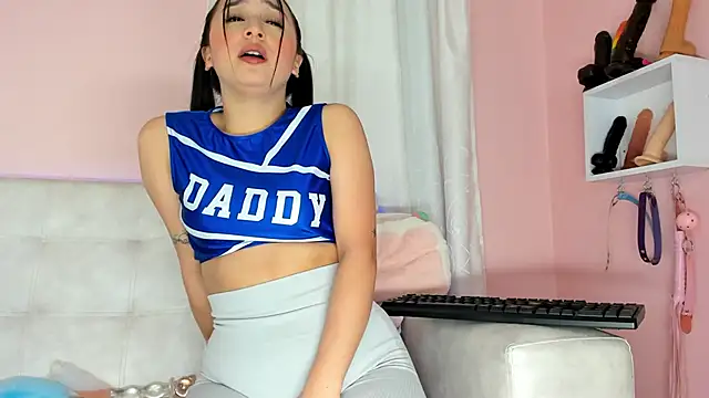 tinysara online show from 01.31.25