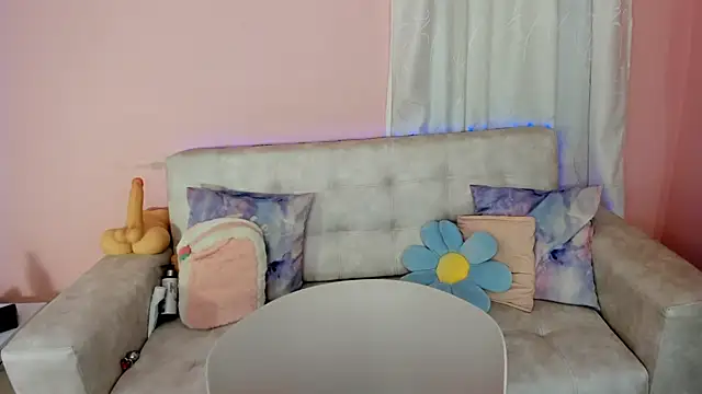 tinysara online show from 03.06.25