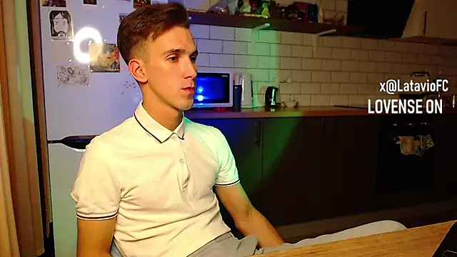 Midnighter  online show from 09.18.25