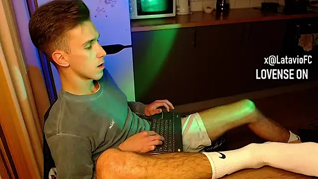 Midnighter  online show from 09.24.25