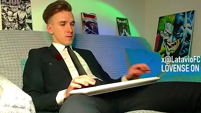 Midnighter  online show from 05.15.26