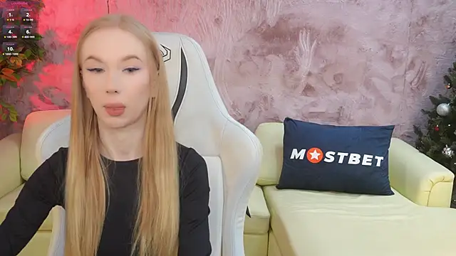 Amelia Blaze online show from 12.13.24