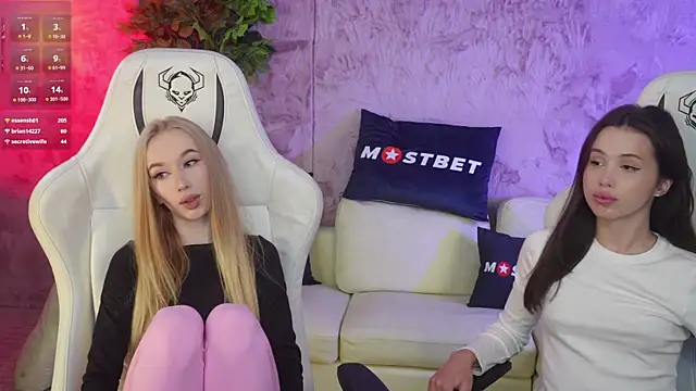 Amelia Blaze online show from 12.16.24