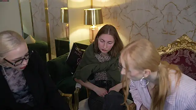 Amelia Blaze online show from 10.19.25