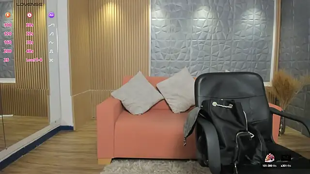 charlottewhitte online show from 01.30.25