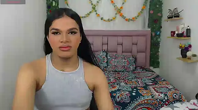 Snapshot of Vickydanyx chatting on 12.04.24 Vickydanyx online show from 12.04.24