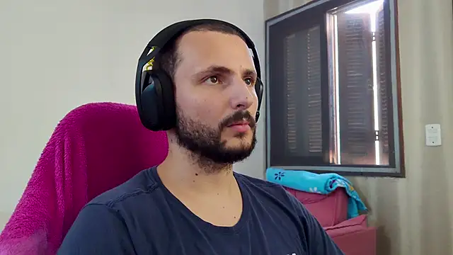 Snapshot of iurytx chatting on 02.03.26 iurytx online show from 02.03.26