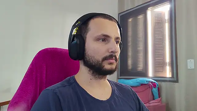 Snapshot of iurytx chatting on 02.12.26 iurytx online show from 02.12.26