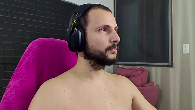 Snapshot of iurytx chatting on 02.21.26 iurytx online show from 02.21.26