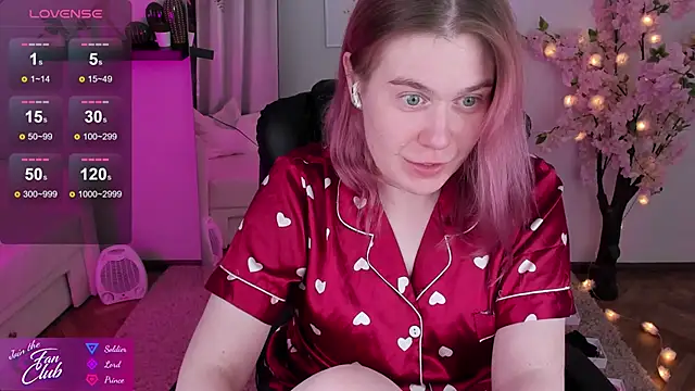 Snapshot of Nancy_Sun_ chatting on 12.13.24 Nancy Sun online show from 12.13.24