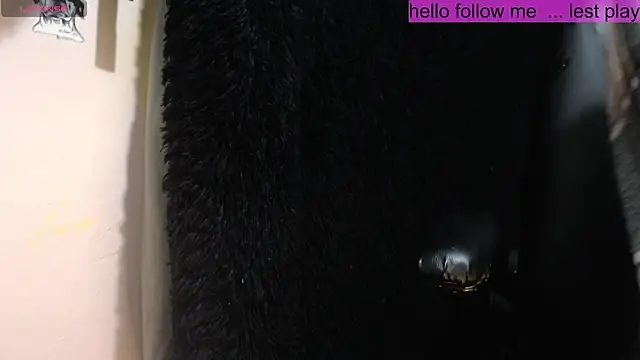 Snapshot of toxxxic_cams chatting on 03.09.25 toxxxic cams online show from 03.09.25