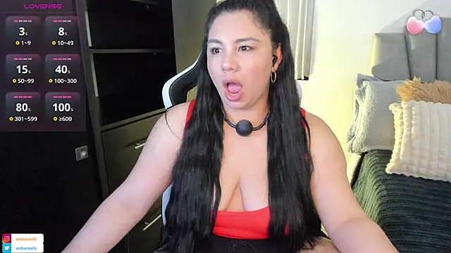 ambar-wells online show from 02.10.25