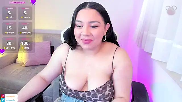 ambar-wells online show from 10.08.25