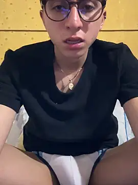 CamiRojas boy online show from 09.22.25