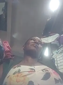 Hailey BaileyXYZ online show from 12.14.25