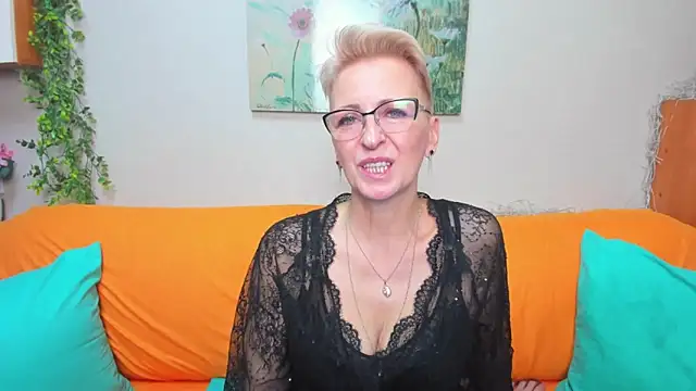 iamyourdream89 online show from 12.23.25