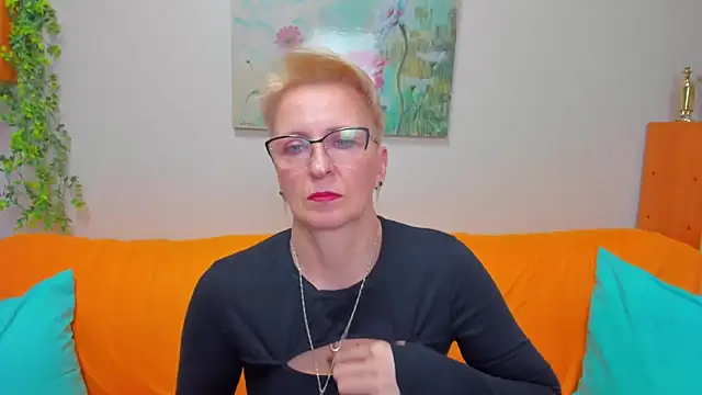 Snapshot of iamyourdream89 chatting on 02.03.26 iamyourdream89 online show from 02.03.26