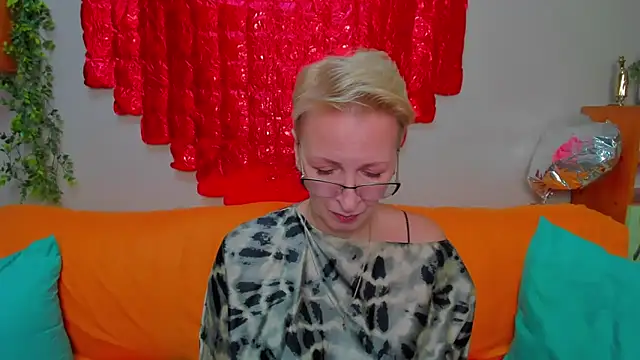 Snapshot of iamyourdream89 chatting on 02.08.26 iamyourdream89 online show from 02.08.26