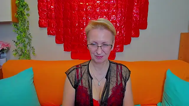 Snapshot of iamyourdream89 chatting on 02.23.26 iamyourdream89 online show from 02.23.26