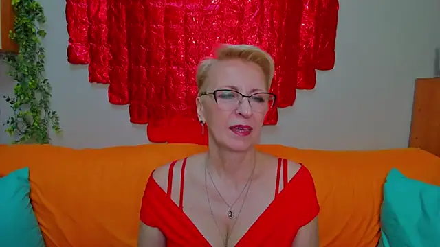 Snapshot of iamyourdream89 chatting on 03.03.26 iamyourdream89 online show from 03.03.26