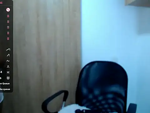 Snapshot of Danna_Ross_ chatting on 02.11.26 Danna Ross online show from 02.11.26