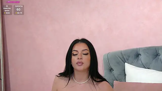 Snapshot of EdithOliviere chatting on 01.09.25 EdithOliviere online show from 01.09.25