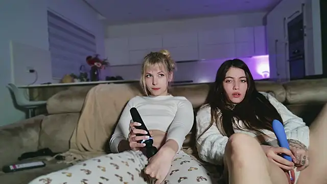 Snapshot of Cassycum chatting on 12.01.24 Cassycum online show from 12.01.24