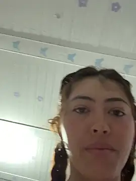 Lauri Greeneyes1 online show from 06.07.26