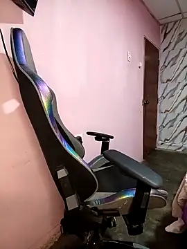 kanyat  online show from 11.30.25