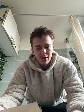 Snapshot of Toyjungee chatting on 02.12.26 Toyjungee online show from 02.12.26