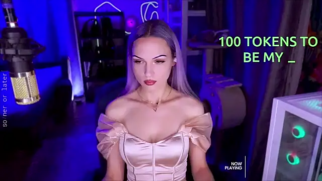 Snapshot of ml_milana chatting on 11.24.25 ml milana online show from 11.24.25