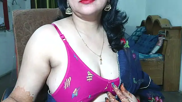 Cute Mahi22 online show from 03.21.26