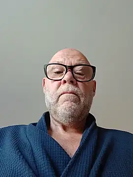 Snapshot of Tempted1973 chatting on 06.21.26 Tempted1973 online show from 06.21.26