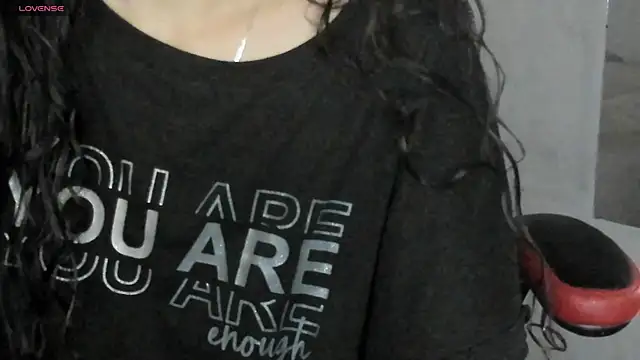 natasha logan  online show from 04.10.26