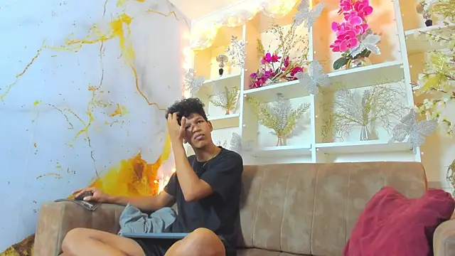 BvlgarVoyss online show from 11.22.25