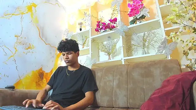 BvlgarVoyss online show from 11.23.25