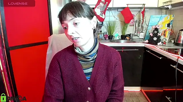 TayanaJons online show from 12.16.25