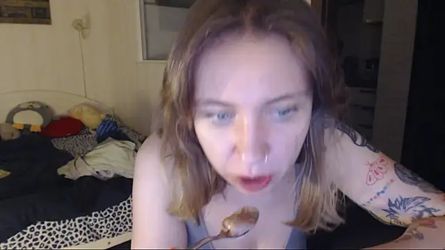 Snapshot of amanda_kiss_kiss chatting on 12.01.24 amanda kiss kiss online show from 12.01.24