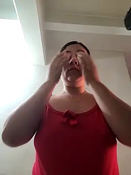 Snapshot of selena_gomez2 chatting on 12.12.24 selena gomez2 online show from 12.12.24