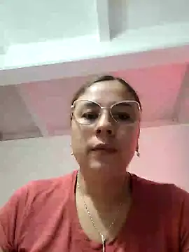 Snapshot of selena_gomez2 chatting on 02.11.25 selena gomez2 online show from 02.11.25