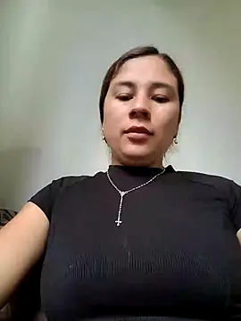 Snapshot of selena_gomez2 chatting on 02.23.25 selena gomez2 online show from 02.23.25