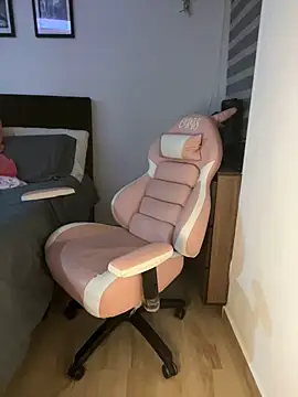 crystal bunny7 online show from 12.04.24