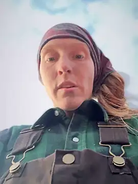 GoldenFlameGoddess online show from 11.18.25