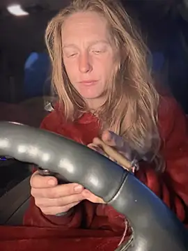 Snapshot of GoldenFlameGoddess chatting on 01.17.26 GoldenFlameGoddess online show from 01.17.26