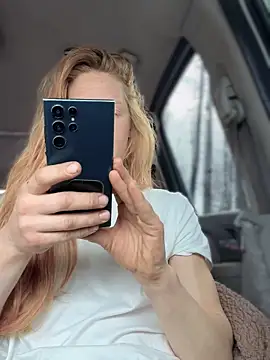 Snapshot of GoldenFlameGoddess chatting on 02.23.26 GoldenFlameGoddess online show from 02.23.26